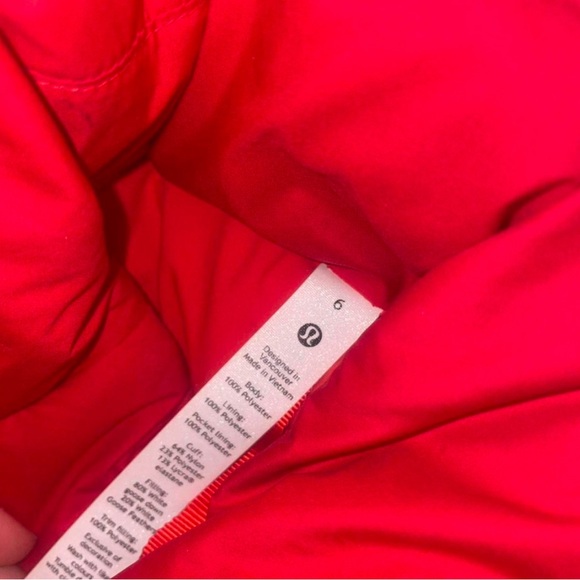 lululemon athletica Red Wunder Puff Jacket - Picture 4 of 4